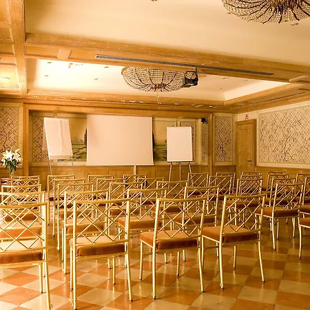 Il Pellicano 5* بورتو إركولي