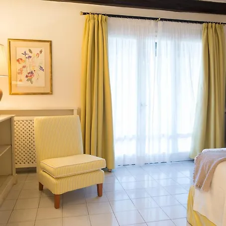 Il Pellicano 5* פורטו ארקולה